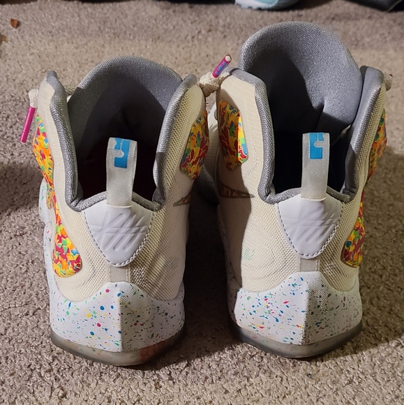 LeBron Fruity Pebble 13 - Picture 4 of 4